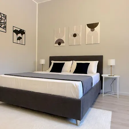 Masca Bolo Apartament Bolonia