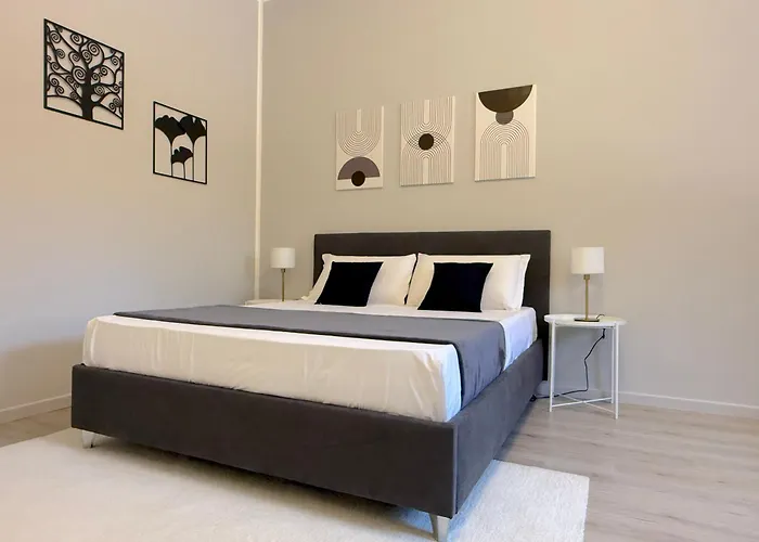 Masca Bolo Apartament Bolonia