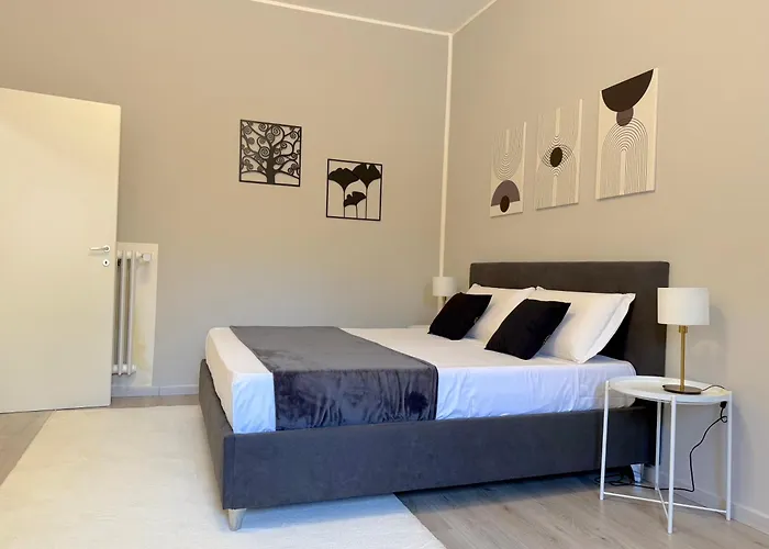 Masca Bolo Apartament Bolonia