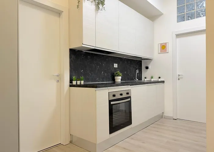 Masca Bolo Apartament Bolonia